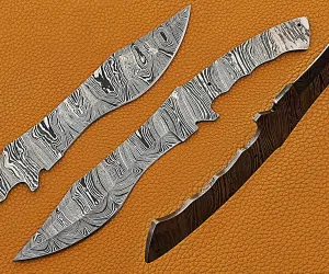 11 inches Long Kukri Point Dao Blank Blade, Hand Forged Twist Pattern Damascus Steel Hunting Knife Blade, 5" Finger Serrated Space with Finger Guard, 6" Sharp Cutting Edge