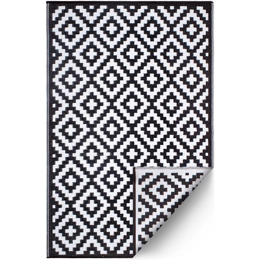 Aztec Black & White Diamond Pattern Foldable Large Waterproof Camping Mat - 270x360 CM
