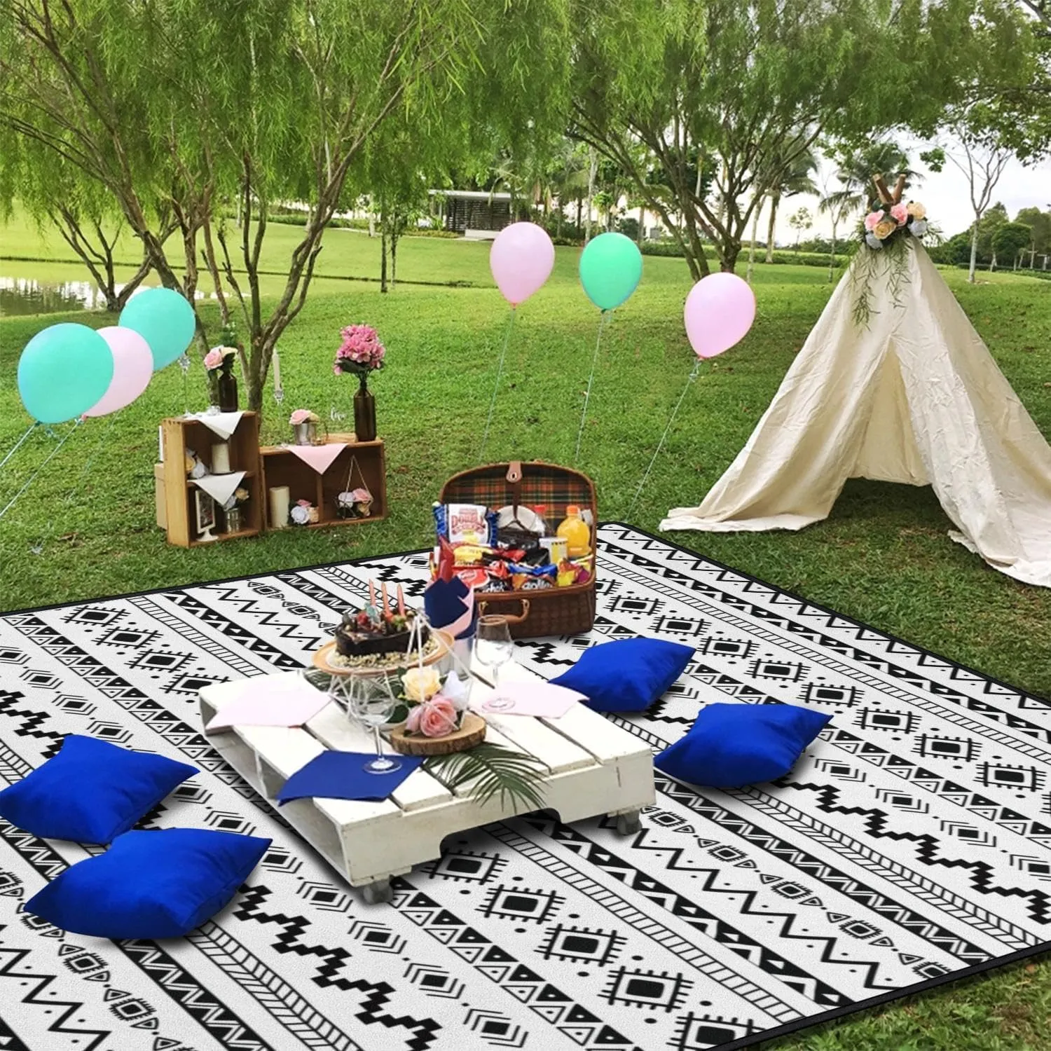Boho Picnic Blankets Waterproof Foldable, 60’‘x80'' Portable Outdoor Picnic Mat Water Resistant for Grass, Padded Lawn & Park Blanket for Camping, Hiking