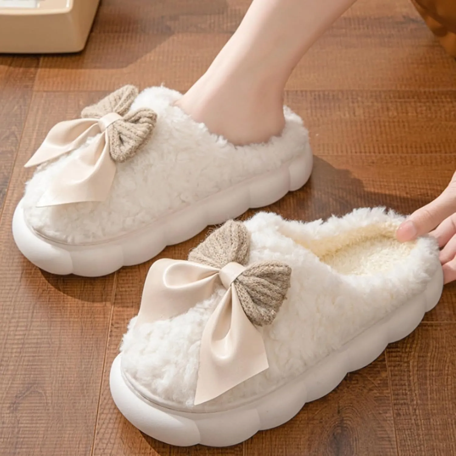 Bow Tie Slippers Cozy Soft Plush Slippers for Womens Lightweight Thick Sole Slippers Winter House Warm Slippers Shoes Indoor Non Slip Home Slippers Ladies Bedroom Fuzzy Slipper