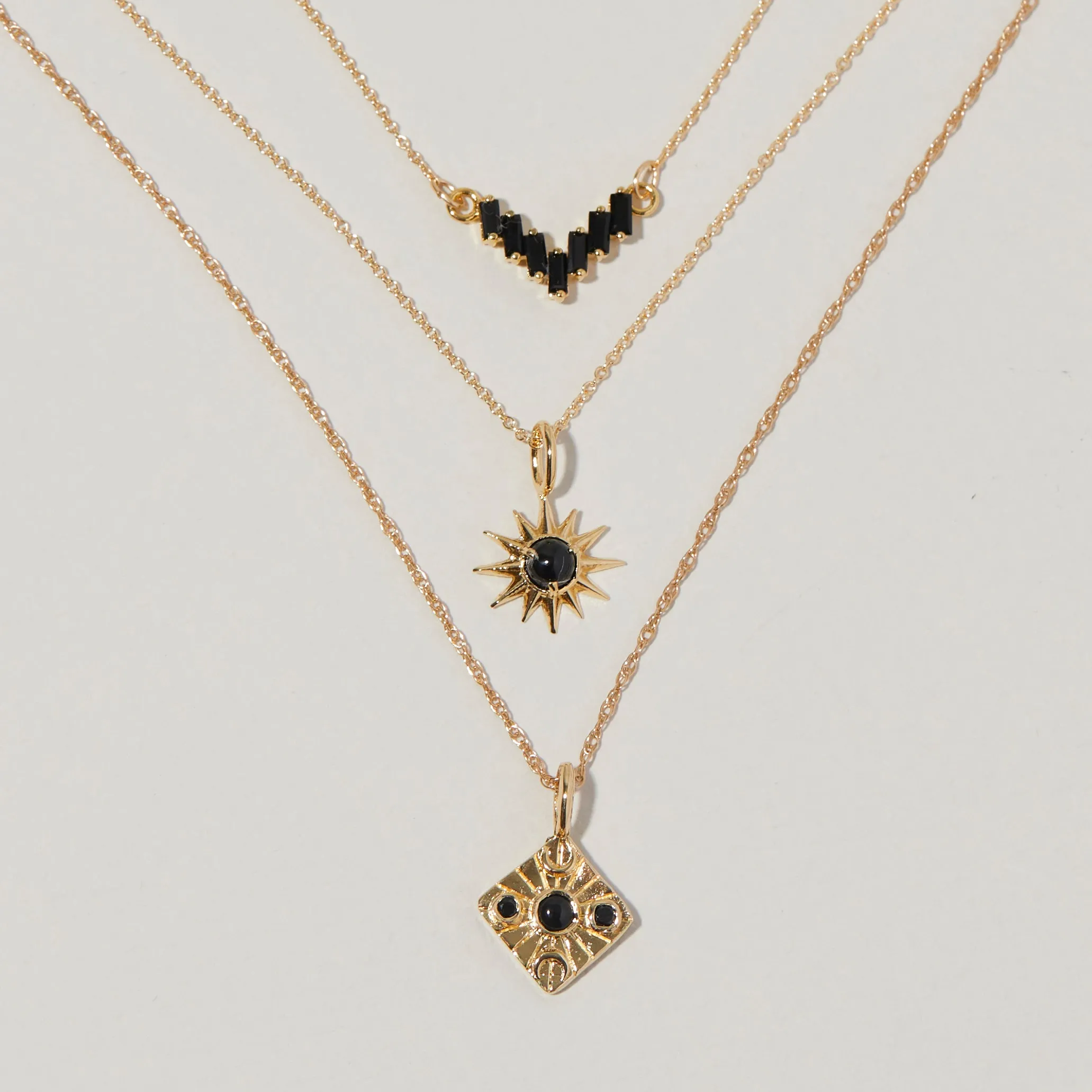 Compass Necklace in Black Onyx/Black Spinel