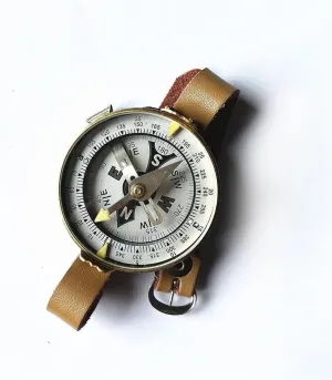 CSCDD Belt Russian Compass with Glow-in-The-Dark Compass Switch Compass Outdoor Russian Compass