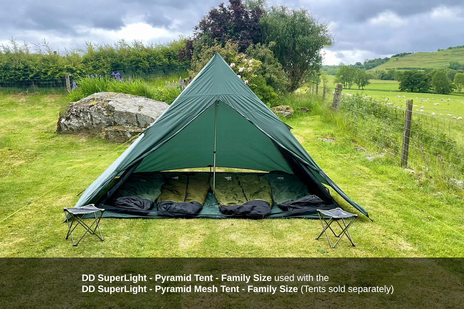 DD SuperLight - Pyramid Mesh Tent - Family Size