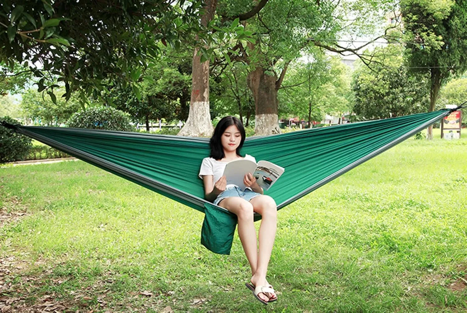 Hammock for Camping Double Hammocks Gear for The Outdoors Backpacking Survival or Travel - Portable Lightweight Parachute Nylon,B