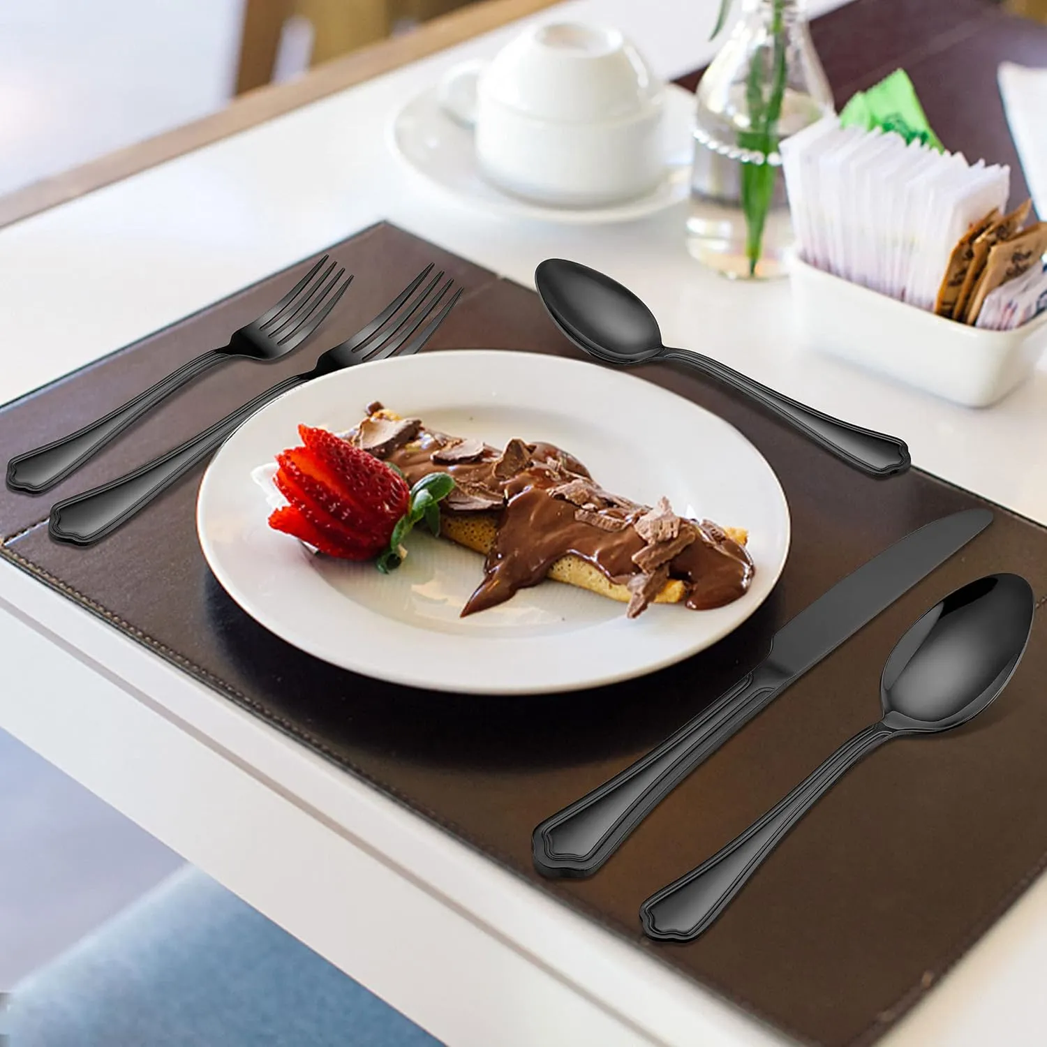 LIANYU 24-Piece Black Silverware Set with Steak Knives and Organizer Tray, Stainless Steel Cutlery Flatware Set for 4, Tableware Eating Utensils with Scalloped Edge, Dishwasher Safe