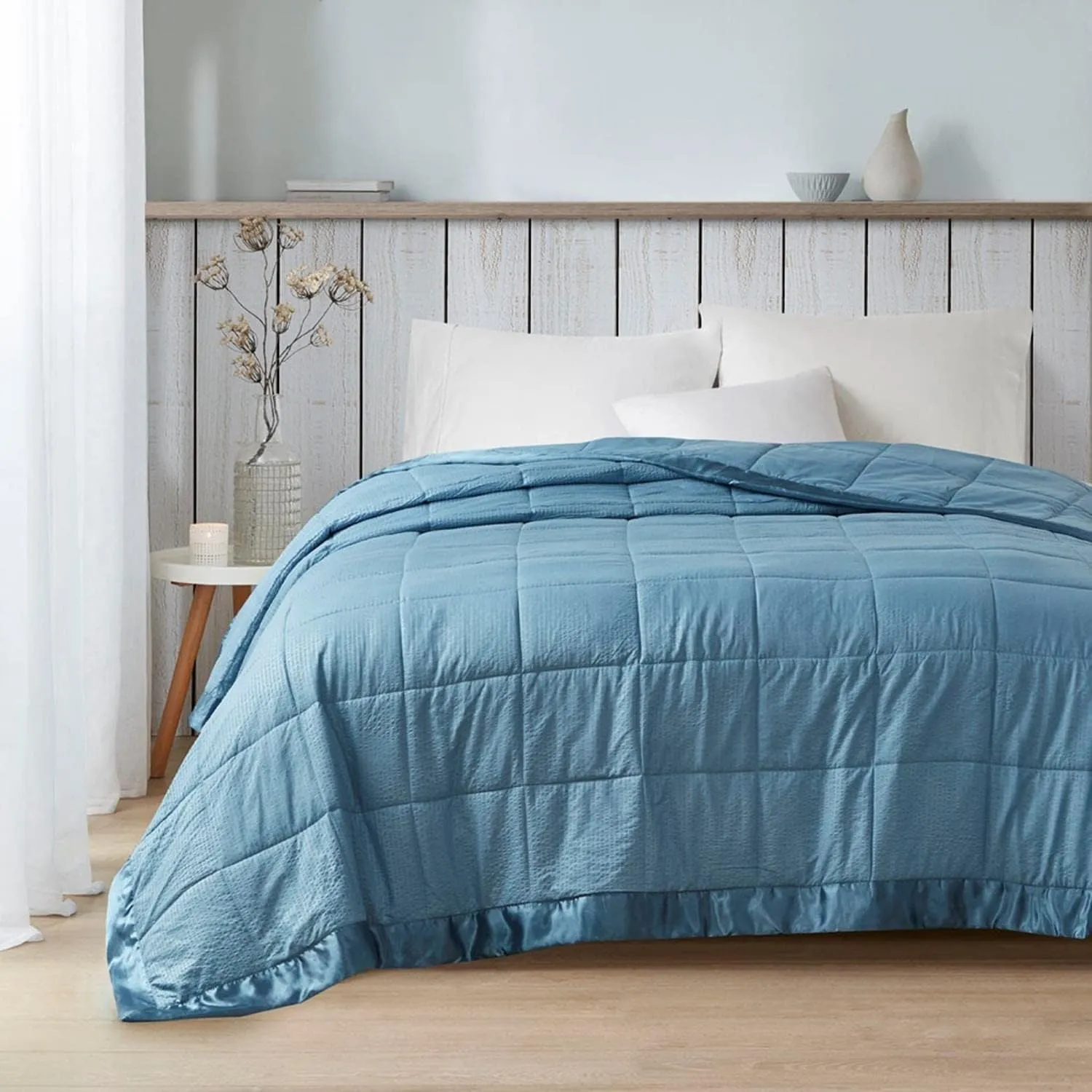 Madison Park Cambria Down Alternative Blanket, Premium 3M Scotchgard Moisture Wicking Treatment, Lightweight and Soft Bed Cover For Summer with Satin Trim, Oversized Twin Slate Blue