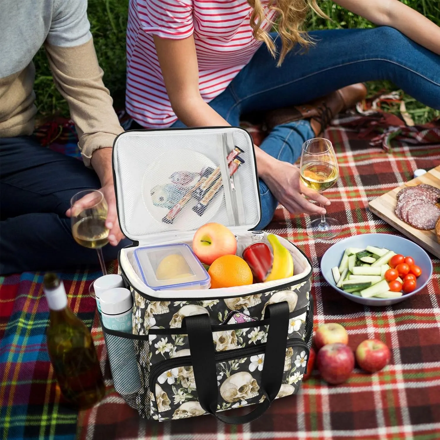 MNSRUU Cooler Bag Skull Stars Soft Cooler Bag Insulated Lunch Totes Picnic Bag Beach Cooler Lunch Box Container with Adjustable Shoulder Strap