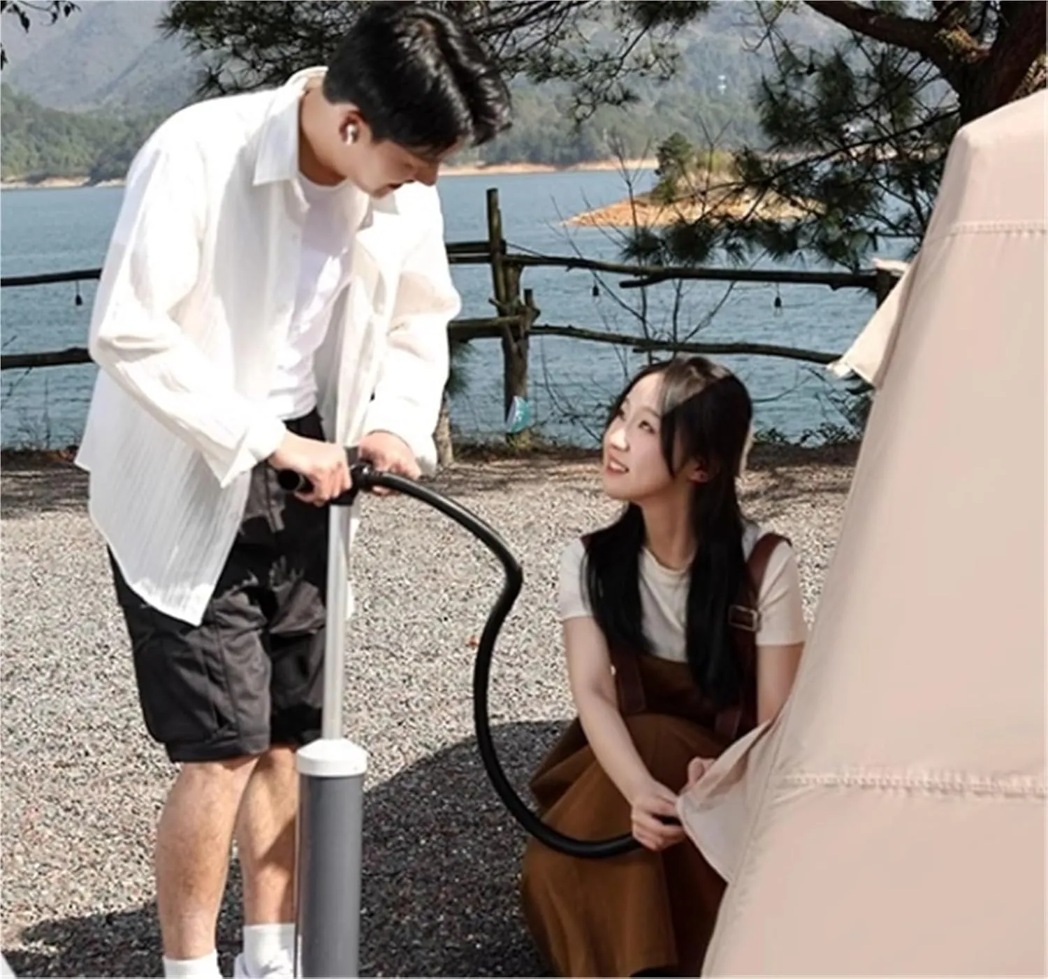 Outdoor Inflatable Ridge Tent Free to Build Double-Layer Camping Overnight