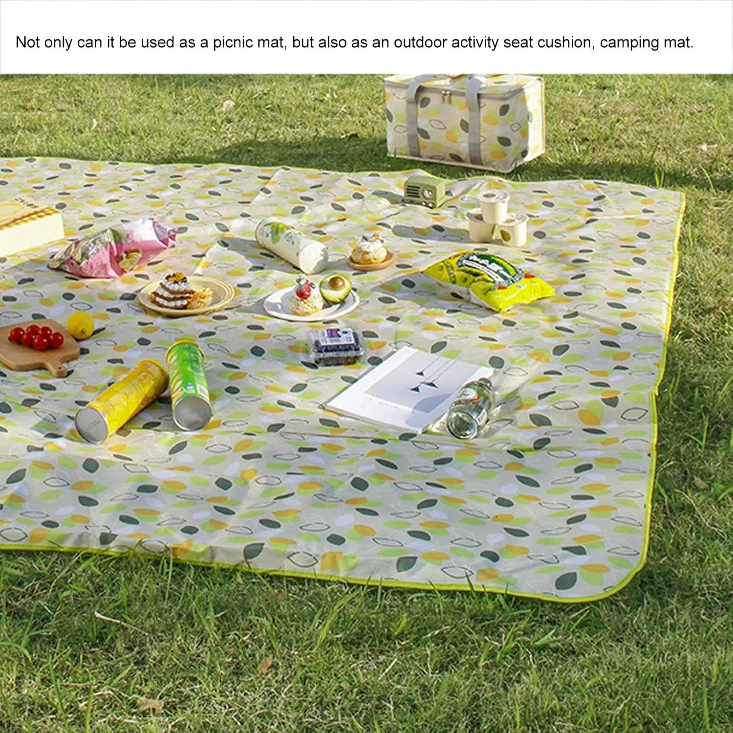 Outdoor Picnic Mat Thicken Oxford Cloth Waterproof Foldable Camping Blankets for Traveling Open Air Concerts (150x200cm / 59.1x78.7in)