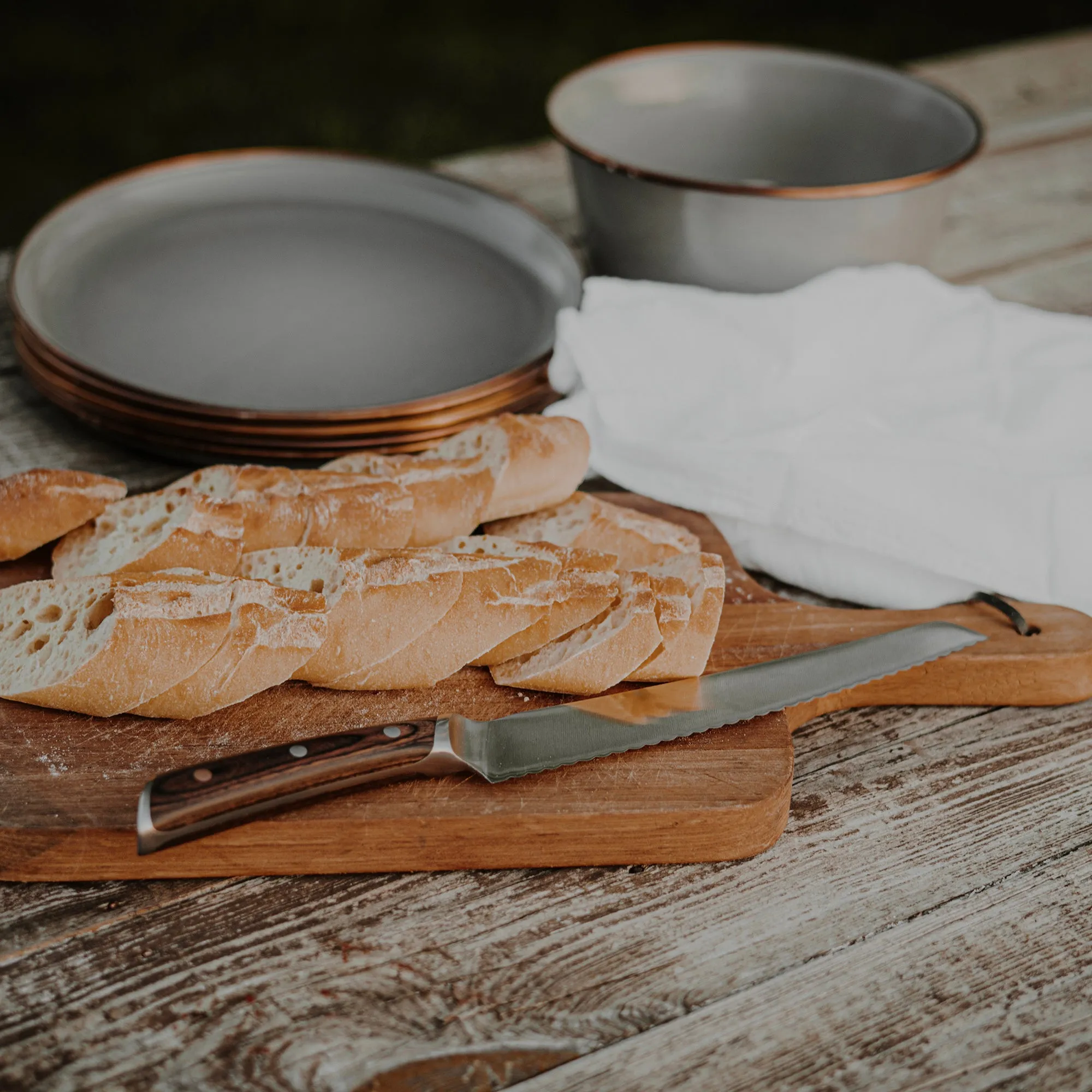 Rynx | No. 9 Bread Knife