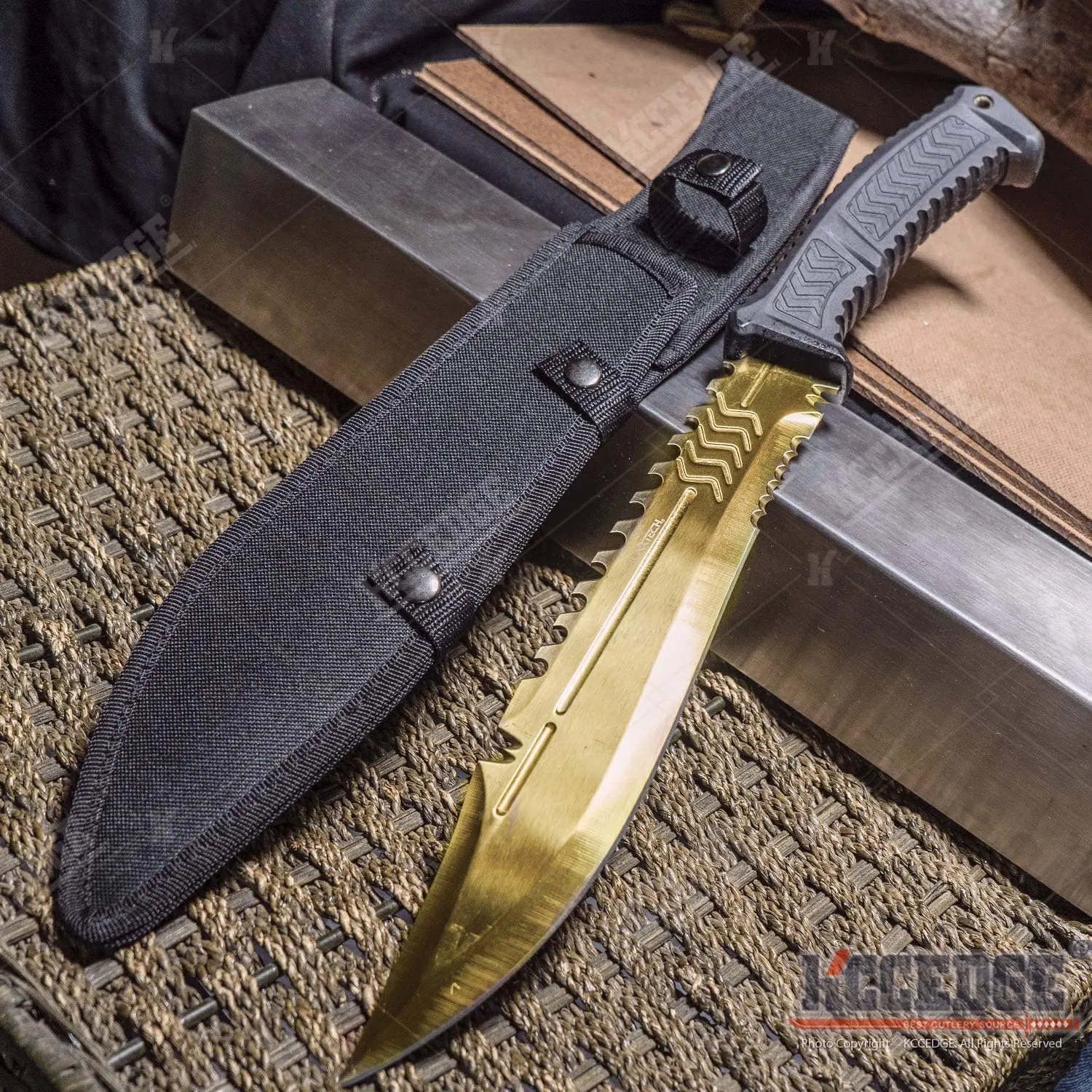 Tactical Knife Hunting Knife Survival Knife 17 Inch Fixed Blade Knife Razor Sharp Edge Camping Accessories Camping Gear Survival Kit Survival Gear Tactical Gear 77640 (Gold)