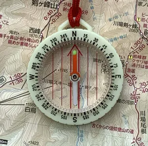 YCM 13365 Outdoor Map Compass No.880N Luminous with Strap